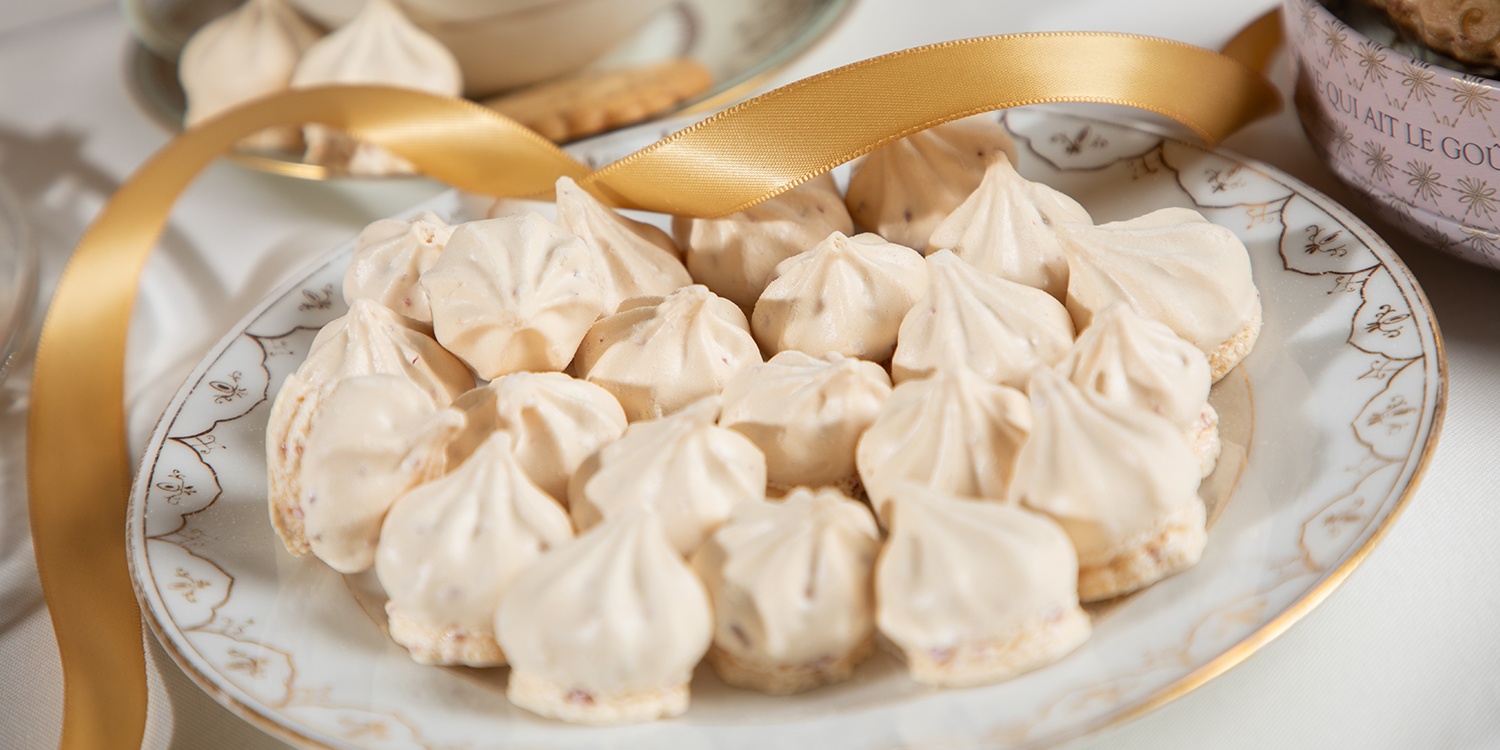 Salty caramel chips macarons - 70g bag