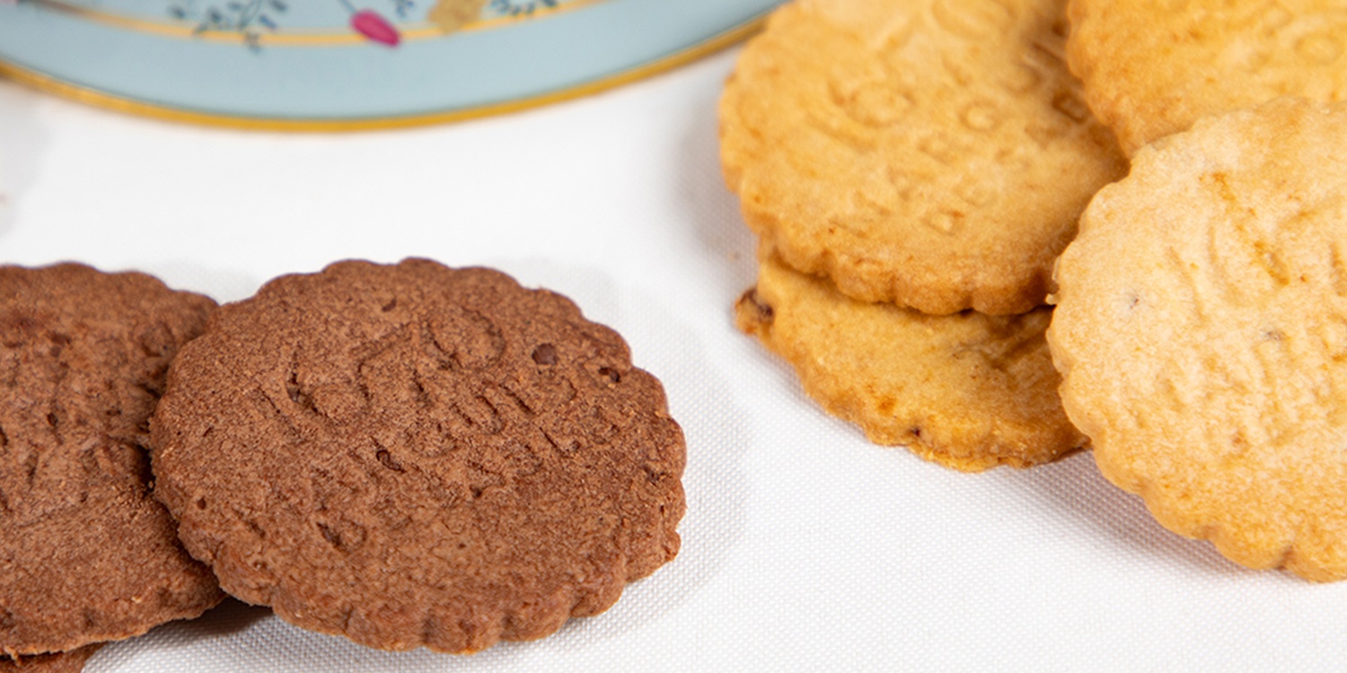 Cookies assortment, plain butter and all chocolate - "Wild bouquet" 250g  bucket tin