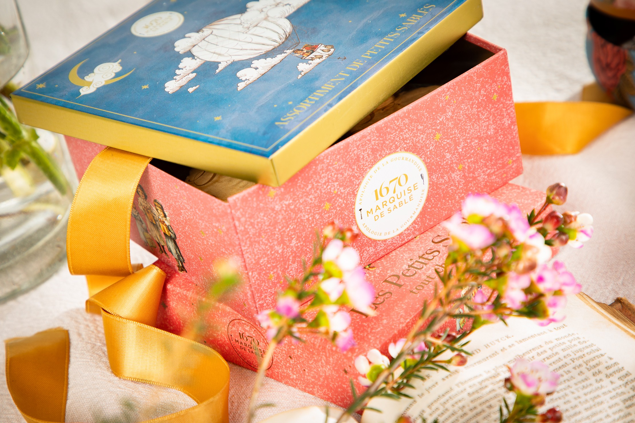 Biscuits sablés aux pépites de framboise et nature pur beurre- Boite métal Ciel étoilé - 200g