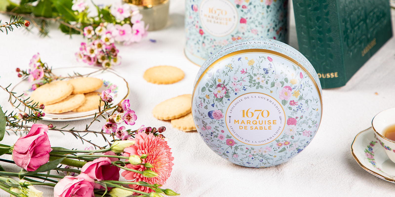 Biscuits sablés aux pépites de caramel beurre salé - boite métal ronde "Bouquet sauvage" 175g