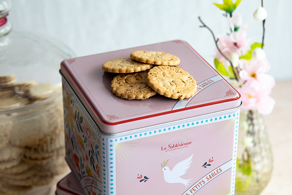 Biscuits sablés aux pépites de chocolat - boite métal "Boite à bonheur" 300g