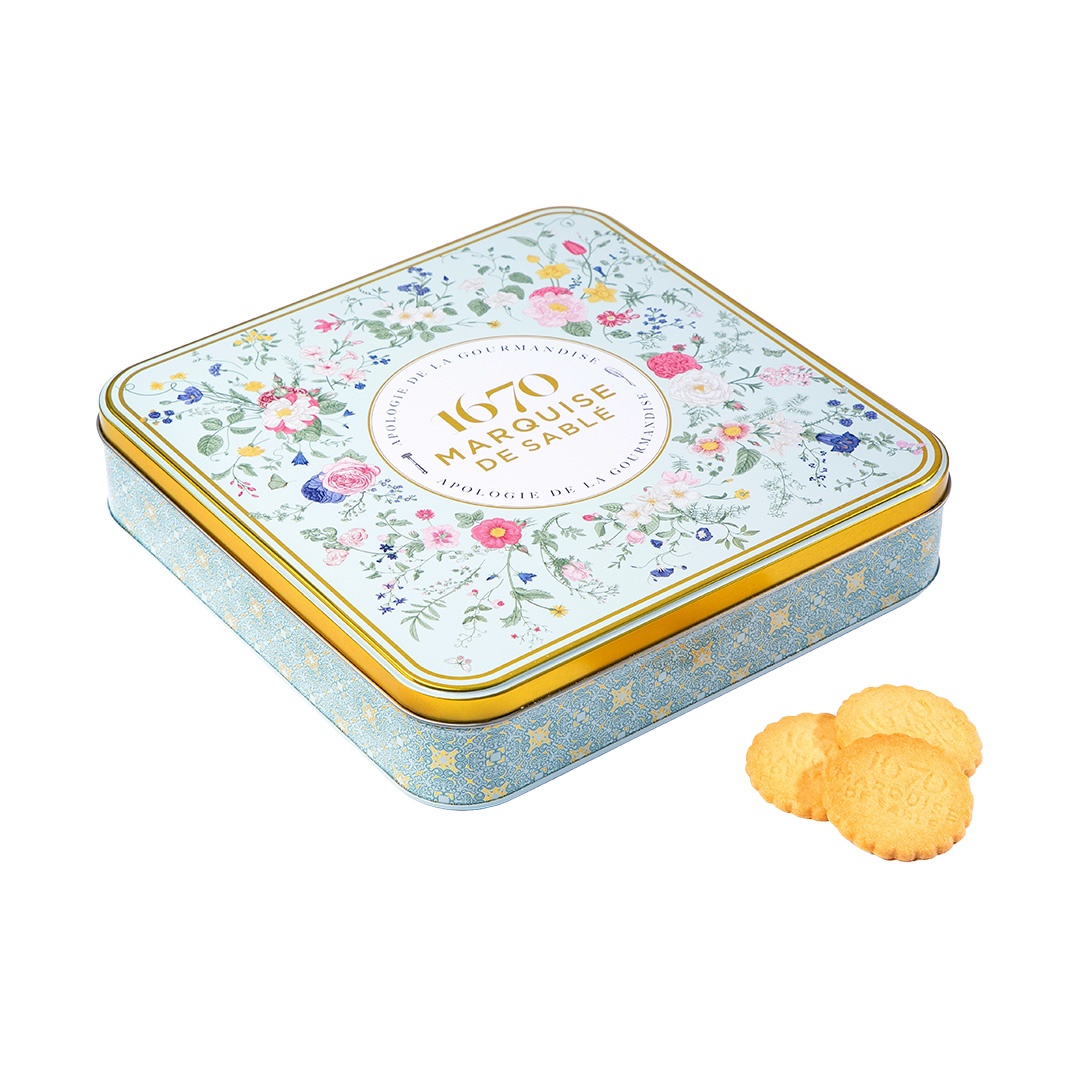 Cookies assortment, plain butter, caramel chips, lemon chips and all chocolate- "Wild bouquet" 400g tin 